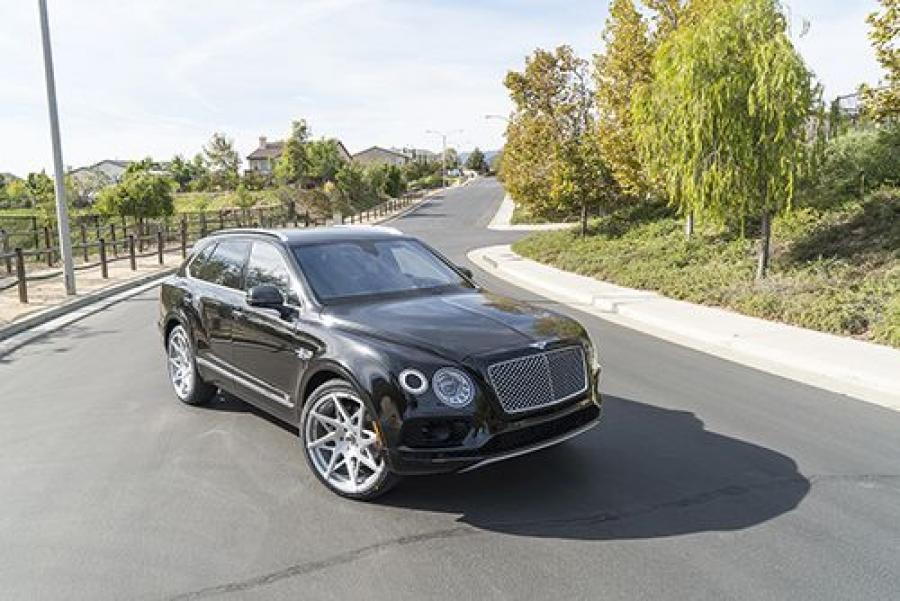  Bentley Bentayga on Forgiato Wheels (TURNI-ECL) 2016 года  (фото 5 из 8)